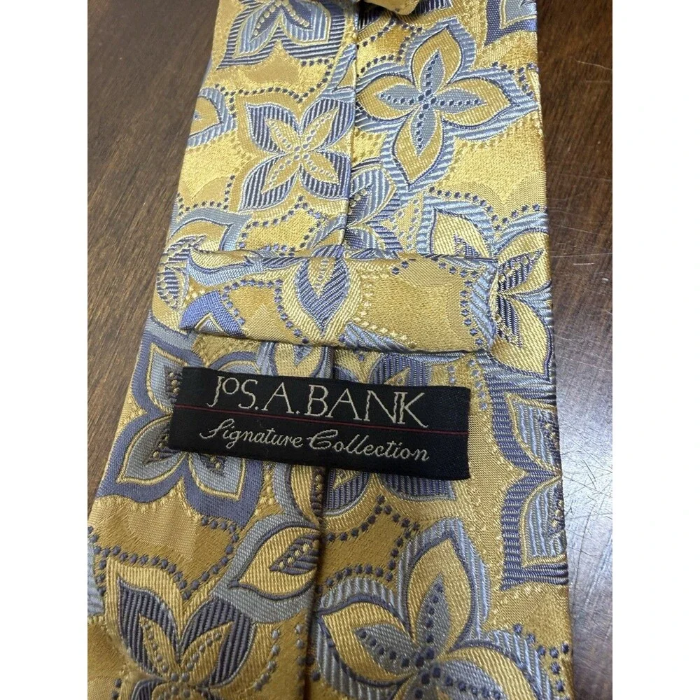 Jos A Bank Signature Collection Tie Gold Yellow Blue Floral Silk Made Italy 60”